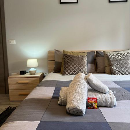アローナCasa Di Afi, Perfect For 4 - Kitchen - Parking - Netflixアパートメント エクステリア 写真