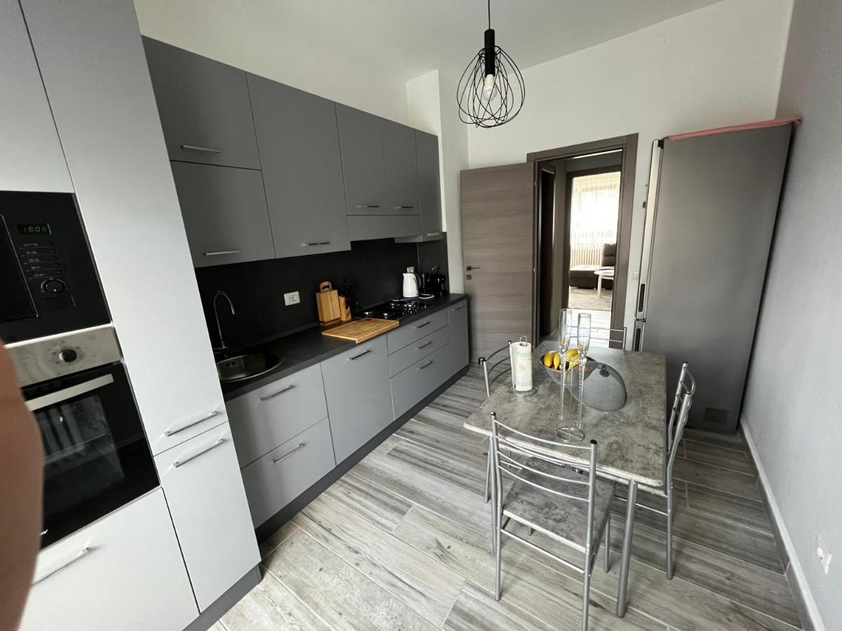 アローナCasa Di Afi, Perfect For 4 - Kitchen - Parking - Netflixアパートメント エクステリア 写真