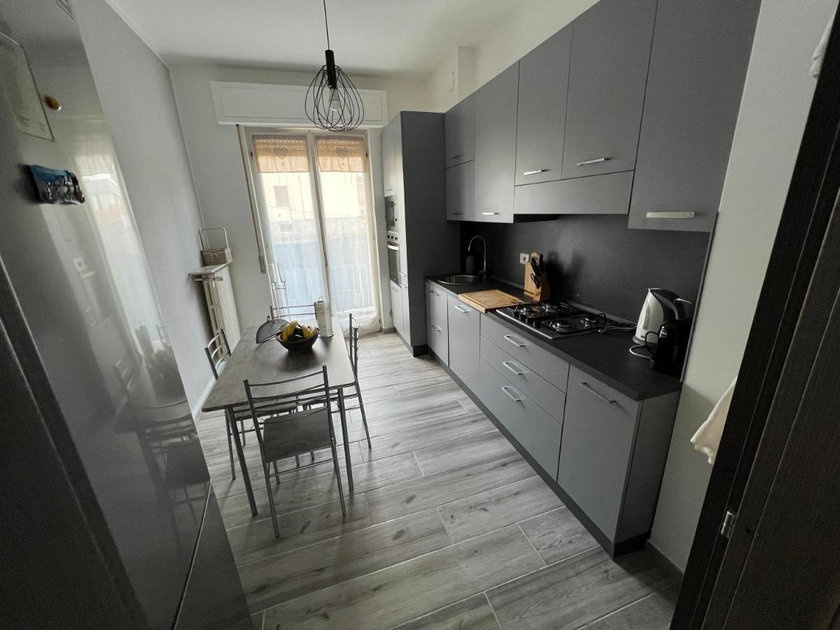 アローナCasa Di Afi, Perfect For 4 - Kitchen - Parking - Netflixアパートメント エクステリア 写真