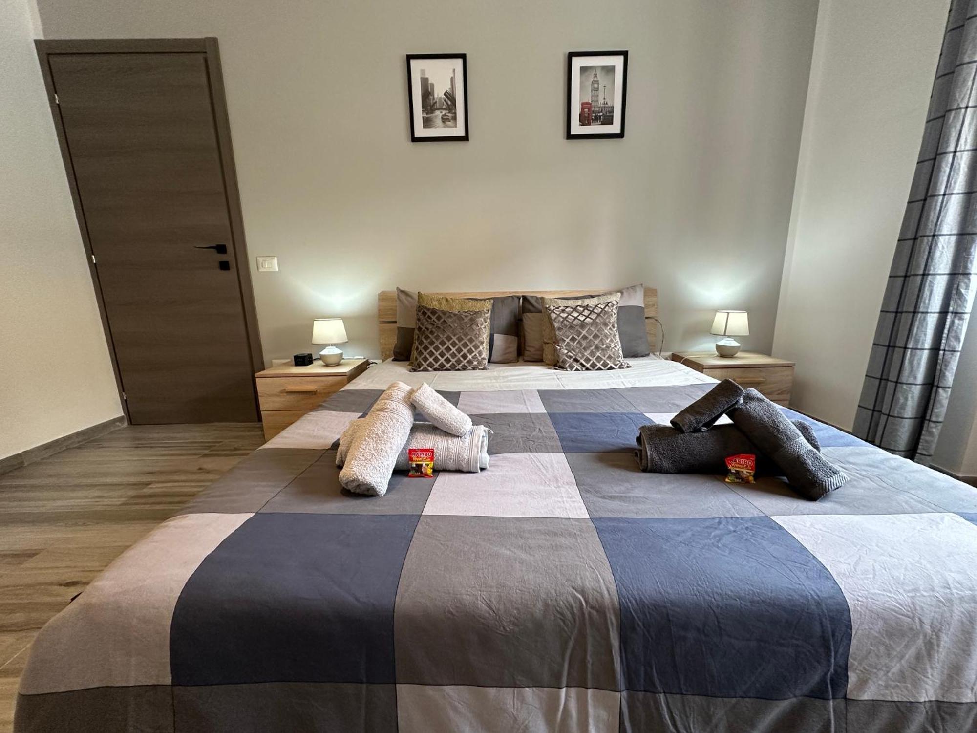 アローナCasa Di Afi, Perfect For 4 - Kitchen - Parking - Netflixアパートメント エクステリア 写真